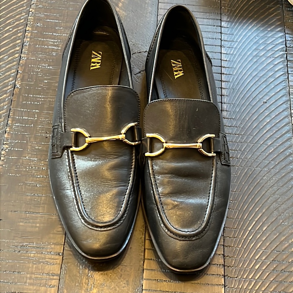 Zara black loafer size 10